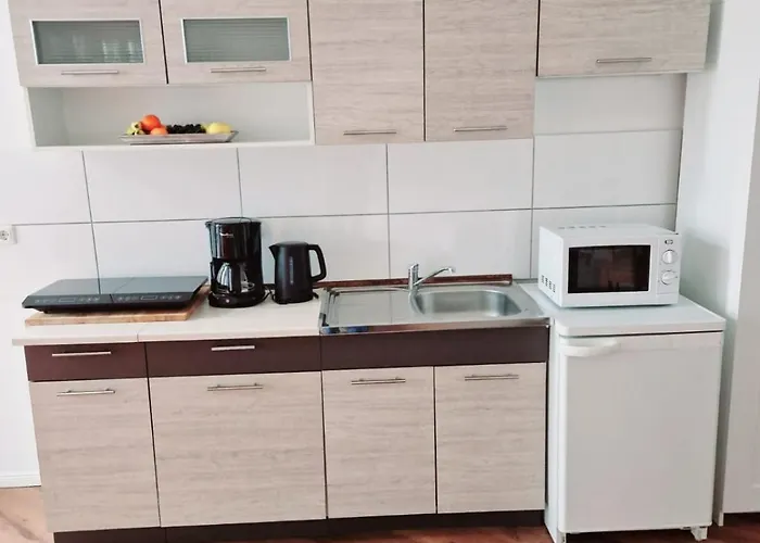 Apartment City Studio For 4, Near Sonnenallee *