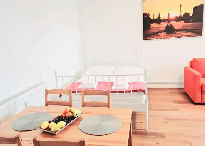 Apartment City Studio For 4, Near Sonnenallee