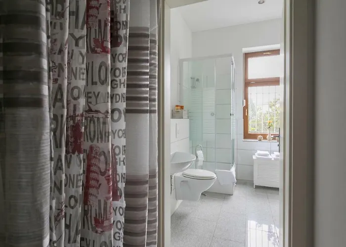 City Studio For 4, Near Sonnenallee Berlin