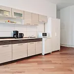 City Studio For 4, Near Sonnenallee 公寓