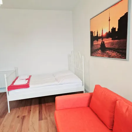 City Studio For 4, Near Sonnenallee 公寓 *